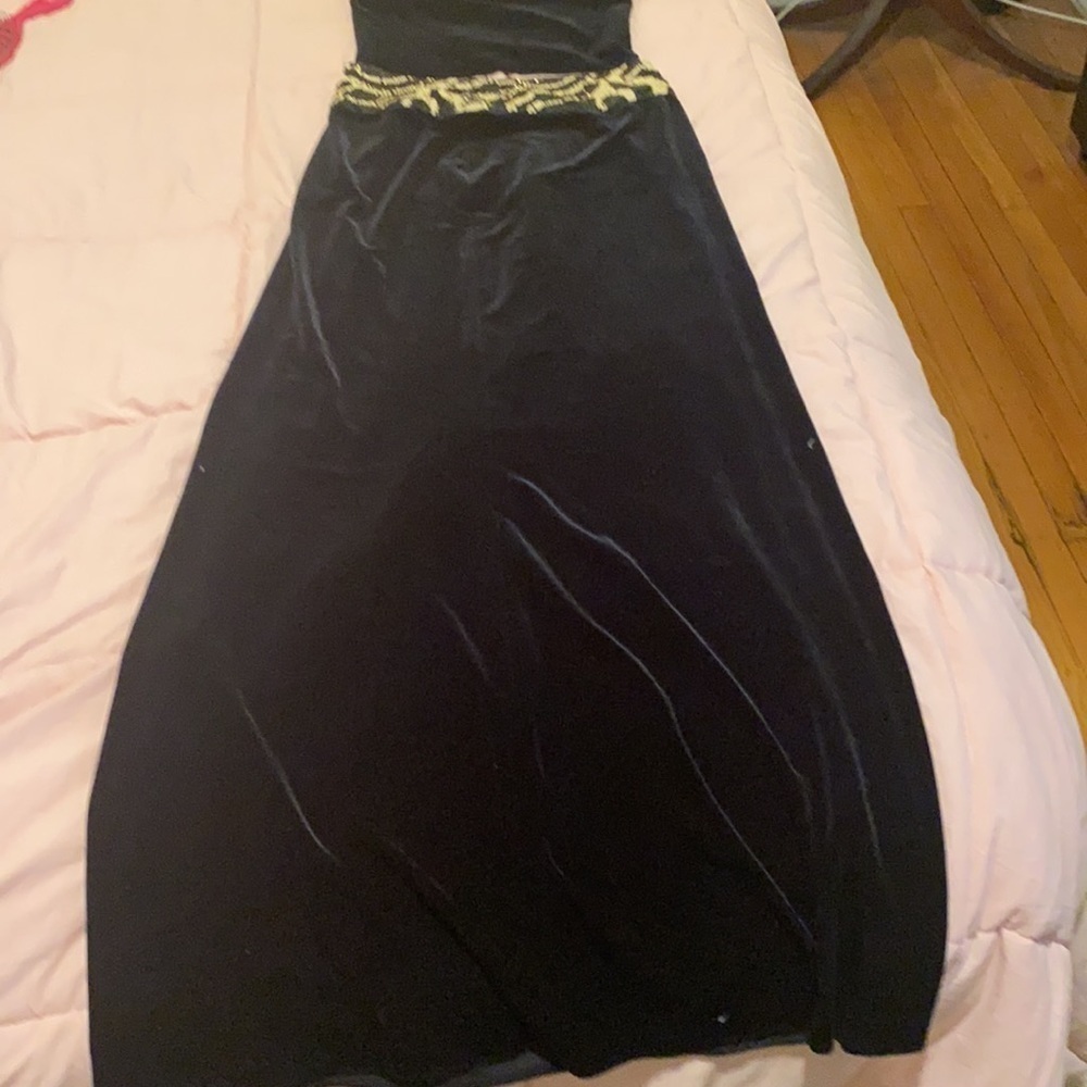 Sequins Skirt and Top w Velevet - Picture 7 of 17